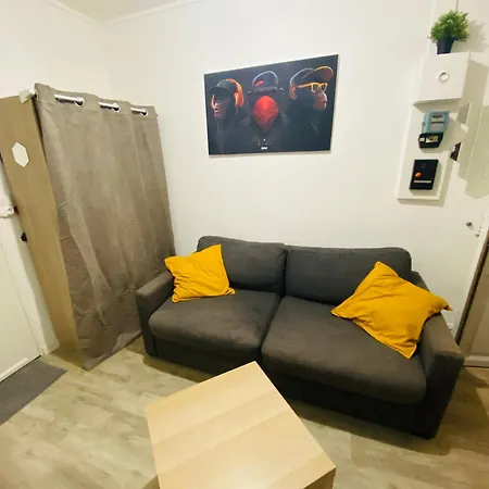 Votre Pied-a-terre Parisien, Equipe Dans Le Centre De アパート *